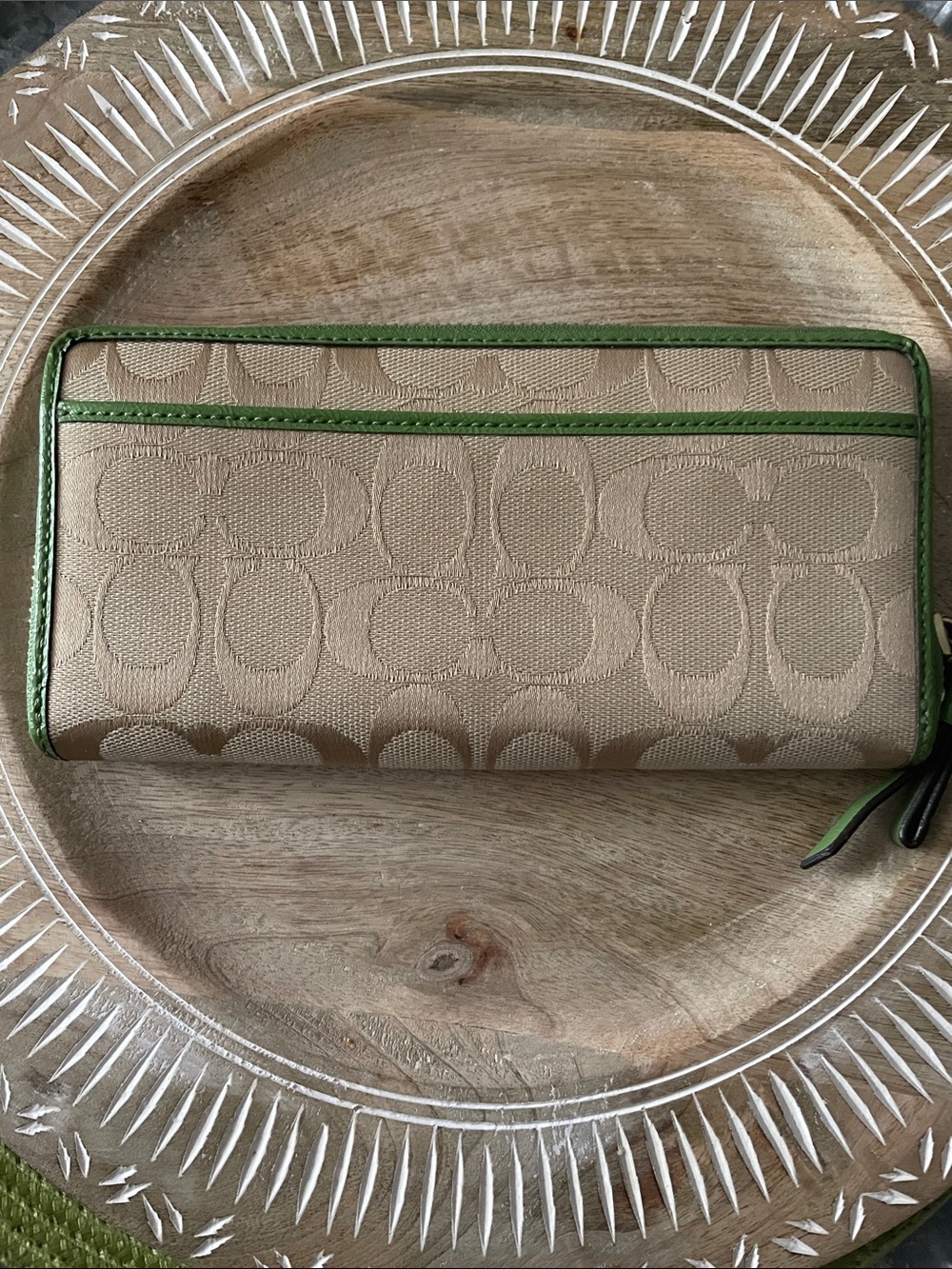 Coach Poppy Khaki Signature Canvas Zip Wallet with Green Trim - Picture 3 of 13